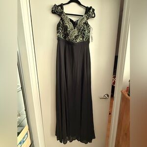 Elegant Black and Gold Lace Evening Gown